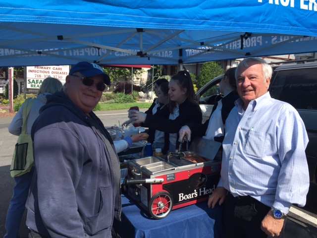 Forest Avenue Strolls are a great way to give back to your community- in this case, Agent Tony giving out hotdogs